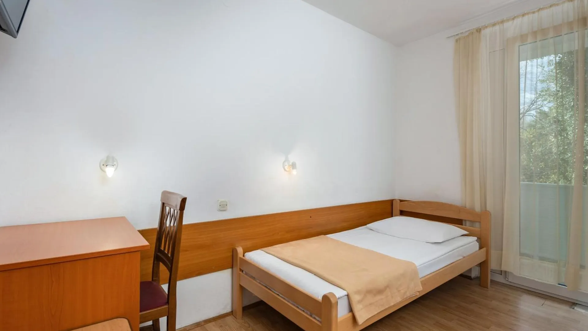 Boarding House Lucija Otel Kostrena