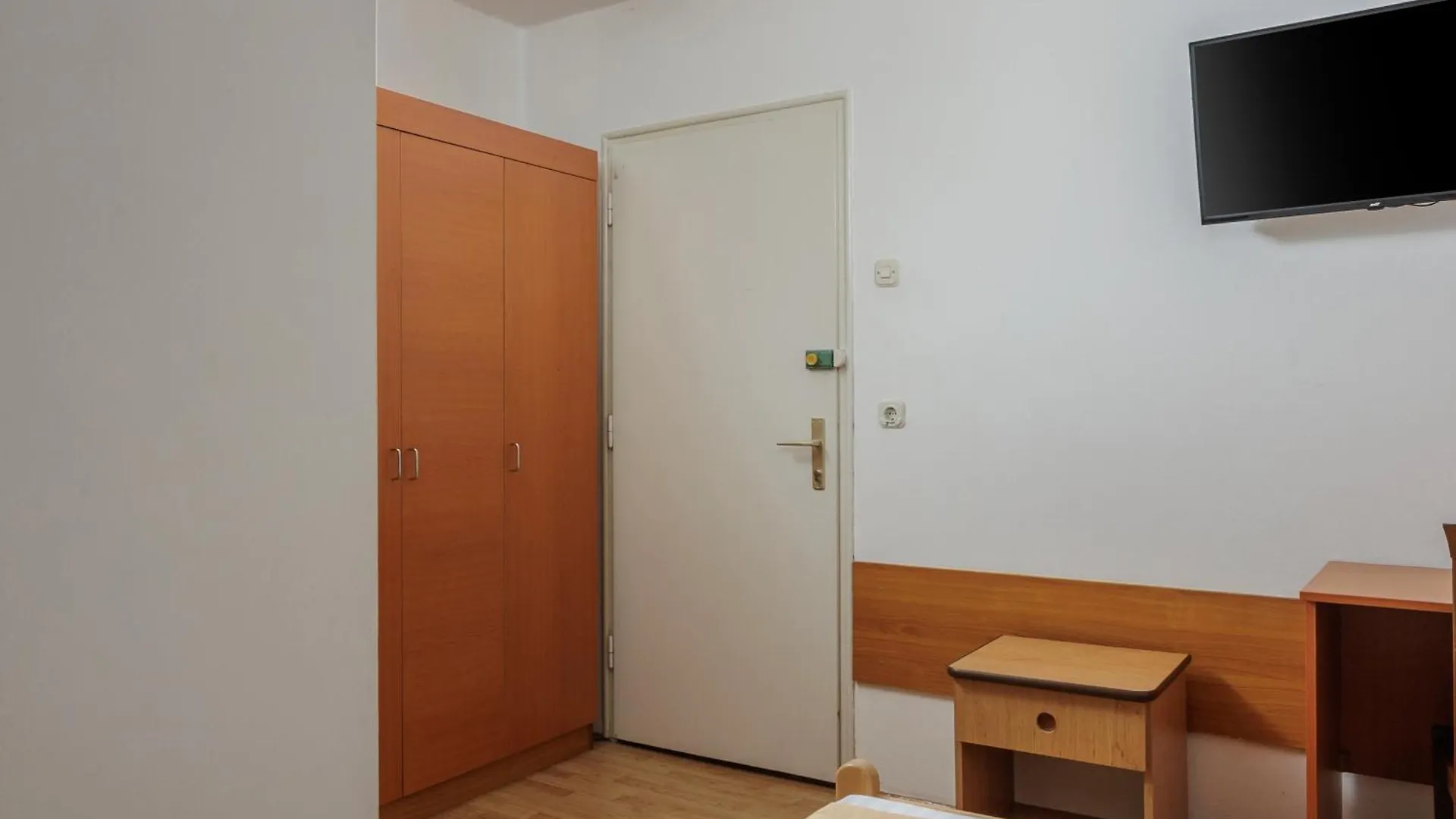 Han/Misafirhane Boarding House Lucija Otel Kostrena