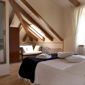villa-carrara.hotels-in-trogir.com/